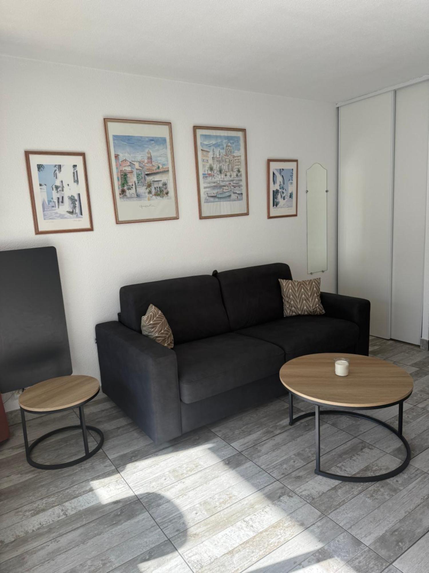 Spacieux Studio Sur Le Port De Hyeres Hyères Exterior foto